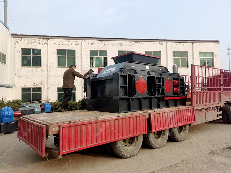 建筑用砂配置的液壓對輥制砂機(jī)多少錢一臺？