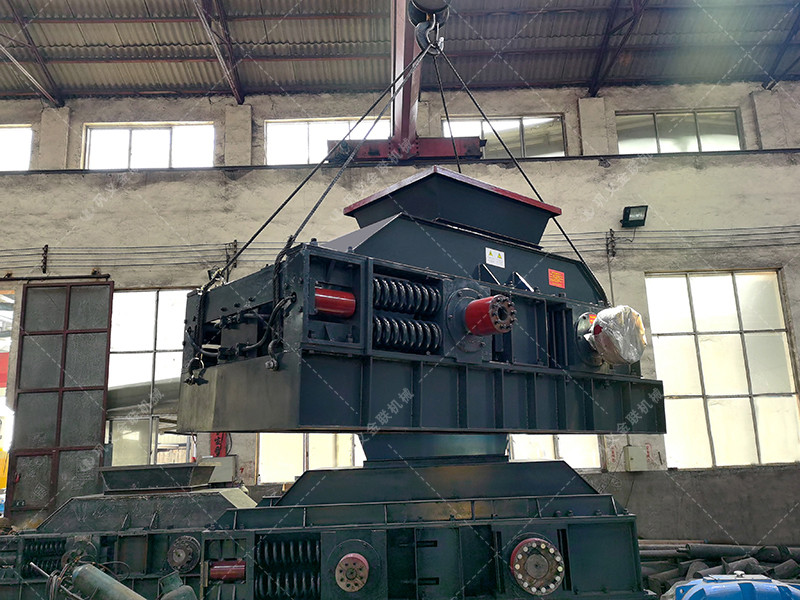 大型對輥制砂機 1208型制砂機發(fā)往內蒙古