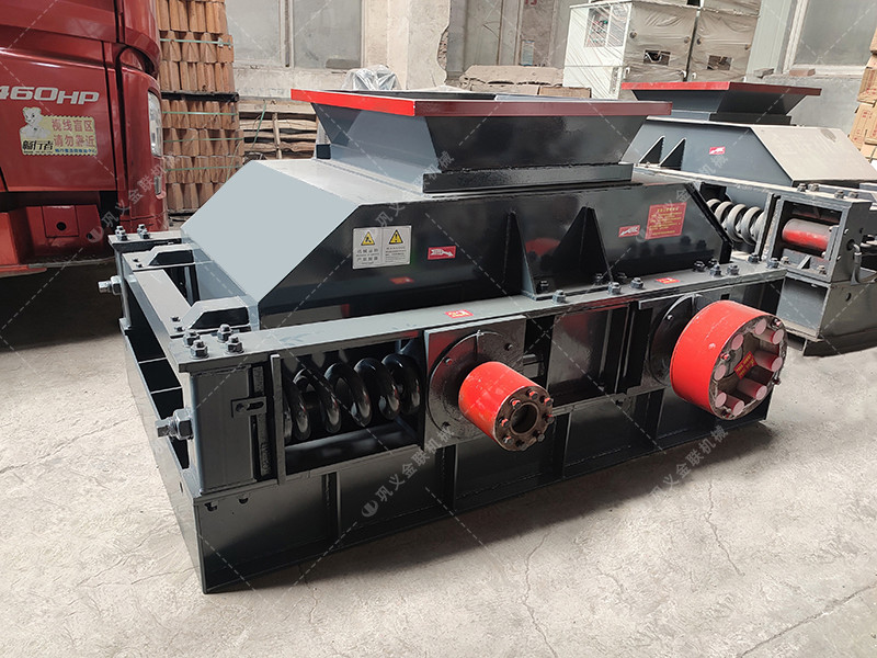 2pgc600*900雙齒輥破碎機(jī)發(fā)往安徽淮南_破碎煤矸石