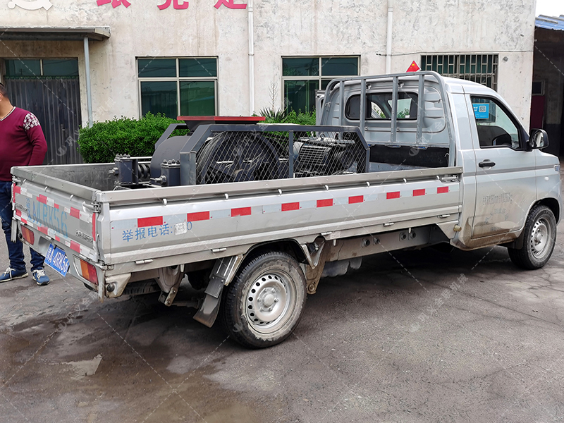 狼牙破碎機(jī)是什么設(shè)備？在哪些行業(yè)中有廣泛應(yīng)用？