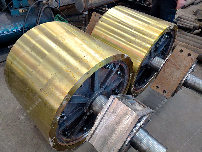 青石制砂難題多？對輥破碎機如何輕松應(yīng)對？