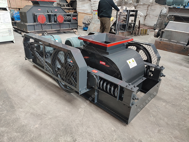 瀝青混合料性能不達標(biāo)？雙齒輥破碎機助你提升路面質(zhì)量