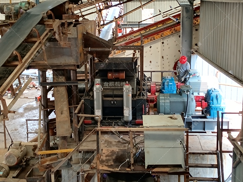 價(jià)格迷霧：影響一臺(tái)液壓對輥制砂機(jī)成本的四大核心因素